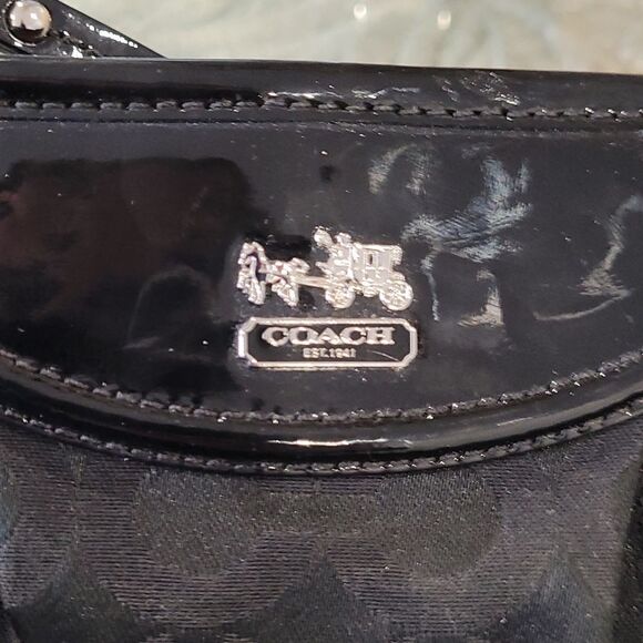 COACH SATEEN AND LEATHER LARGE WRISTLET - Picture 5 of 5